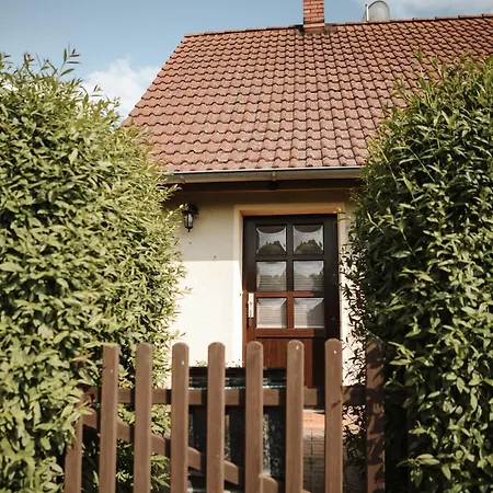 Freistehendes 4-sterne In Der Uckermark *